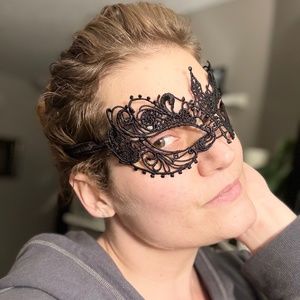 Meet your Posher, April